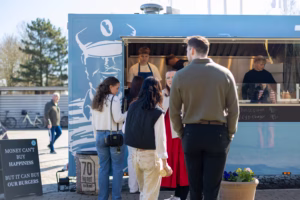 Happy guests at Lighthouse Foodtruck Event